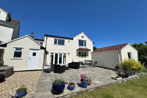 Rear - click for photo gallery